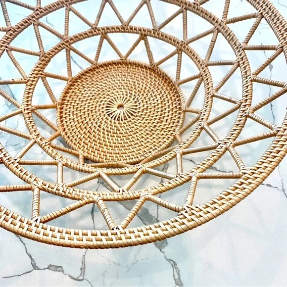 18” Crate & Barrel Crete Large Woven Rattan Basket Fruit Decor
